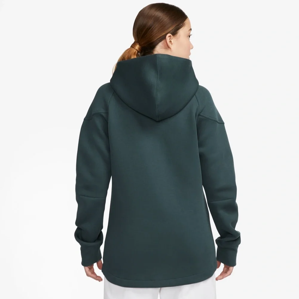 Green Nike tech 🫶 - Picture 2 of 9